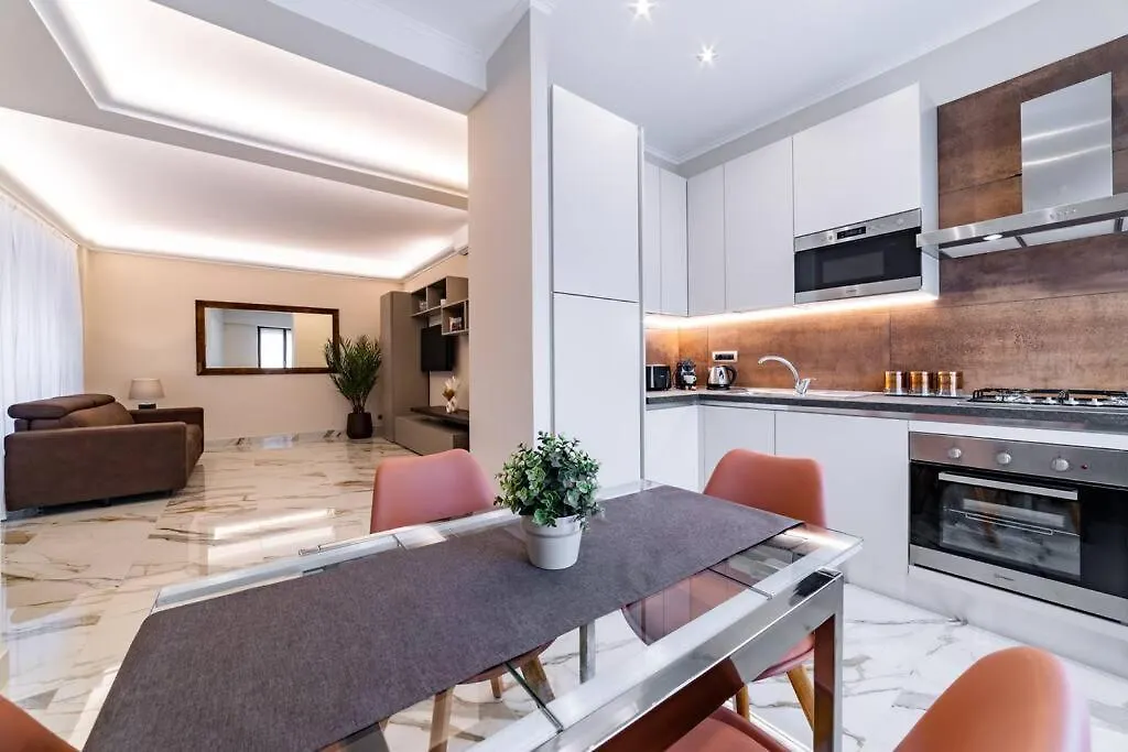42 Gandino Superior Villa Róma 0*,  Olaszország